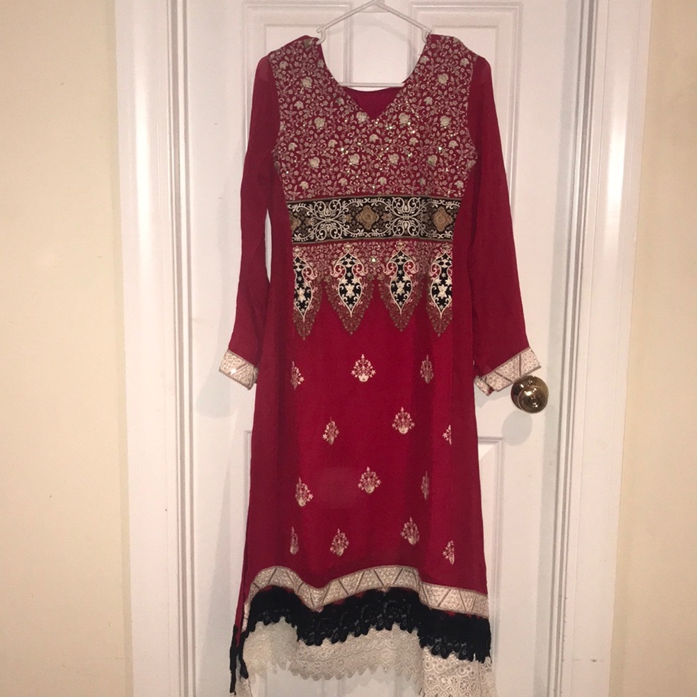 2 pc pure chiffon Thread & Motifs suit